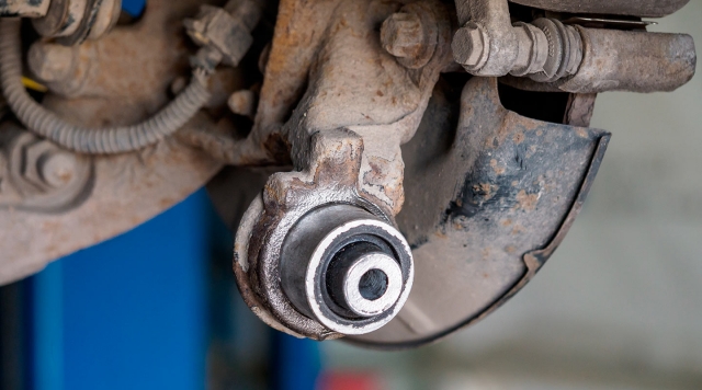 Замена сайлентблоков